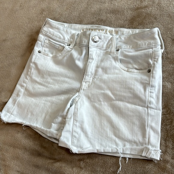 American Eagle Outfitters Ne(x)t Level Stretch X Midi Shorts White size 6 frayed - Picture 2 of 10